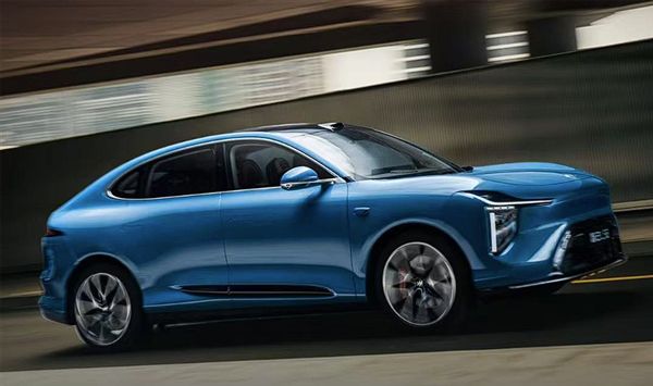 兴兴：用遥控追求极致速度；蔡浩宇AI游戏上架2719元｜极客早知道瓦力娱乐棋牌Sam Altman：AI存在泡沫；宇树机器人夺金王(图2)